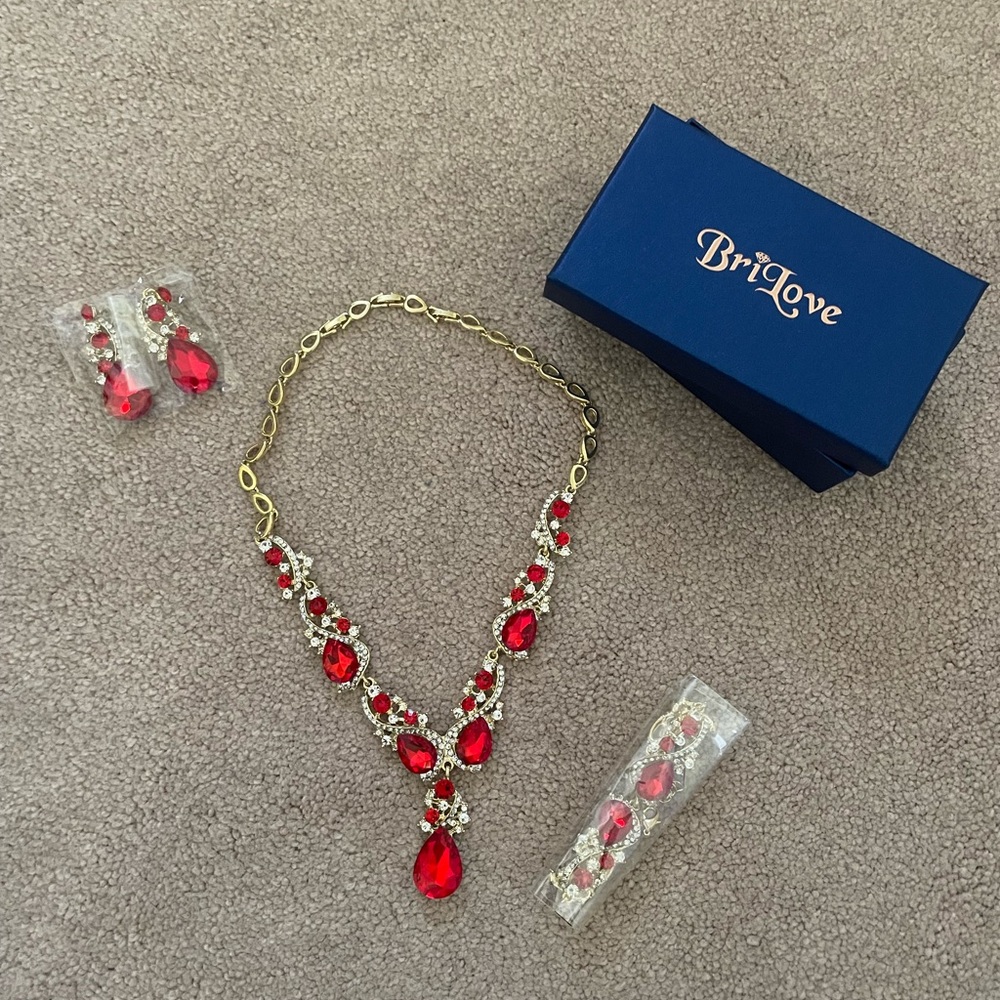 Red Jewelry Set